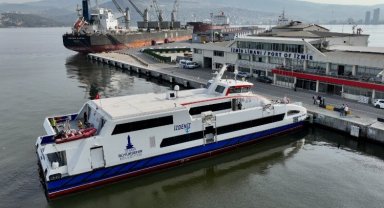 İZDENİZ'in Midilli seferlerine yoğun ilgi