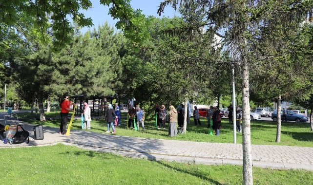 Kayseri Büyükşehir'den kadınlara sabah sporu etkinliği