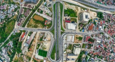 Kocaeli Solaklar Köprülü Kavşağı'na kadın eli