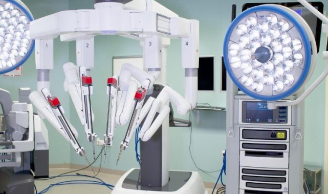 Organ naklinde robot dönem!