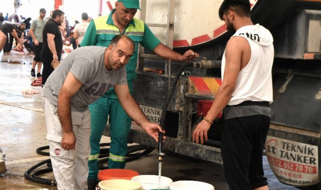 Osmangazi'de kurbanlıklar hijyenik ortamlarda kesildi