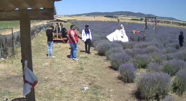 Siğilli Lavanta Bahçesi'ne bayramlık akın