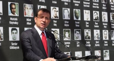 15 Temmuz şehitleri İBB önünde anıldı