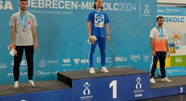 Avrupa'dan 'gümüş'le döndü