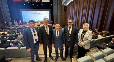 Başkan Büyükkılıç, Ak Parti Genişletilmiş İl Başkanları Toplantısı'na katıldı