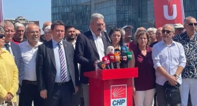 Bursa'da Nihat Yeşiltaş eğitim sistemini eleştirdi