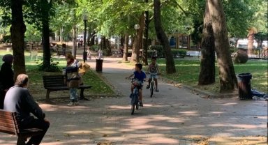 Bursa'da Pınarbaşı Parkı vatandaşların uğrak noktası oluyor