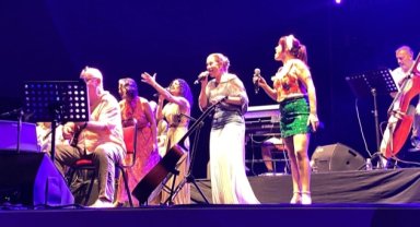 Bursa'da şarkılara kadın sesi değdi