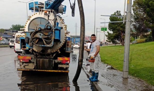 Bursa'da yağmur mesaisi