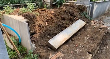 Bursa'nın en eski mezarlığında mezarlar zarar gördü