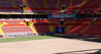 Büyükşehir'den RHG Enertürk Enerji Stadyumu'na çim serimi çalışması