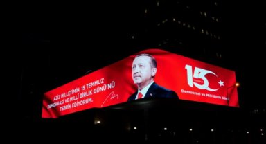 Cumhurbaşkanı Erdoğan'ın mesajı dijital gösterimde