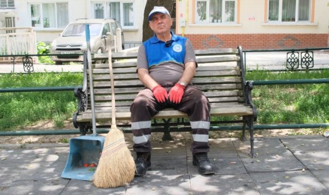 Depremde yaşadıkları acıyı Eskişehir'de unutmaya çalışıyorlar