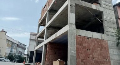 Fethiye Mahallesi'ndeki inşaat tehlike saçıyor