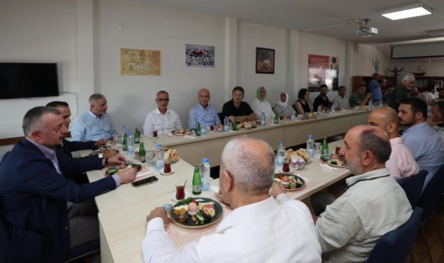 Gebze İMO'dan Başkan Büyükakın'a deprem övgüsü