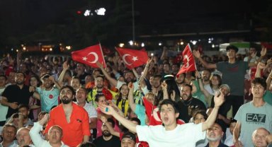 Gebze'de meydanda Milli Takım coşkusu