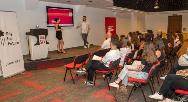 Genç yeteneklere "Key For Future" staj programı