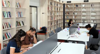 Gençler Hasan Ali Yücel Dünya Klasikleri Kütüphanesi'ni çok sevdi