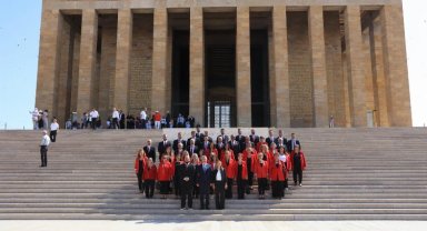Günay Başkandan Tam Kadro Anıtkabir Çıkarması
