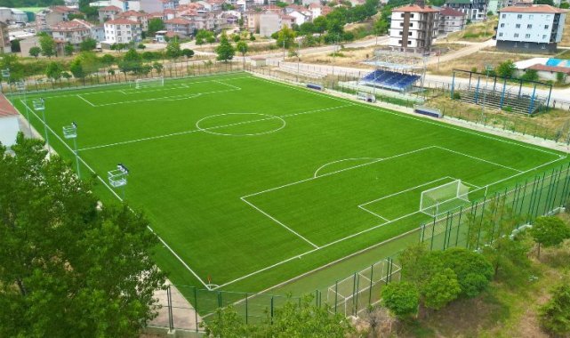 İnegöl'de Yeniceköy Futbol Sahası yenilendi
