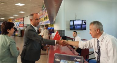 İzmit'in esnaflarını dinlemeye devam