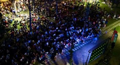İznik'te yaz 'açık hava sineması' ile başladı