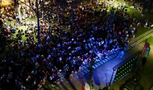 İznik'te yaz 'açık hava sineması' ile başladı