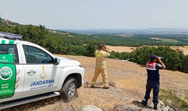 Jandarma orman yangınlarıyla mücadelede ediyor