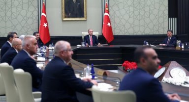 Kabine yeni bakanlarla toplandı