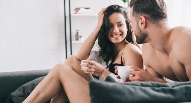 Kadınlar aşkta 'zeki erkekleri' tercih ediyor