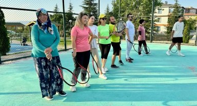 Kayseri Hacılar'da tenis coşkusu