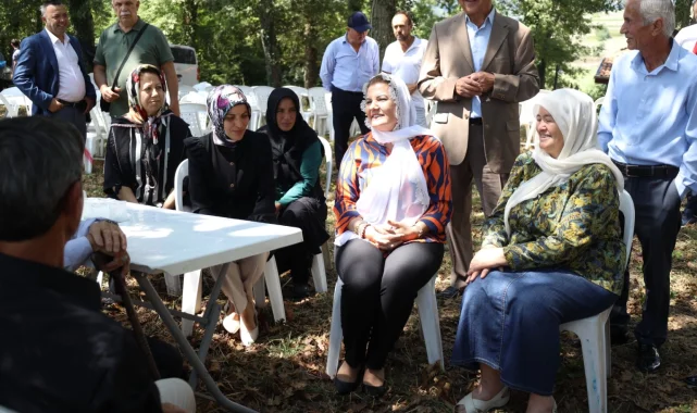 Kocaeli İzmit'te Başkan Hürriyet Bağlıca sakinleriyle buluştu
