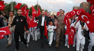KTO, KAYSO ve KTB, 15 Temmuz Milletin Zaferi'nde meydanda nöbetteydi