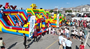 Malatya'da Konteyner Kent'te festival coşkusu