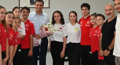 Manisa'da Başkan Zeyrek milli sporcularla buluştu