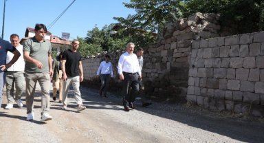 Melikgazi'de sokak sağlıklaştırma çalışmaları sürüyor