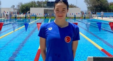 Milli yüzücüden final başarısı