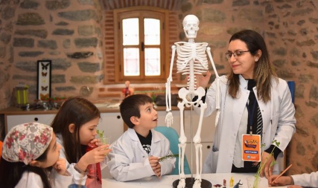 Molla Yegân Çocuk Üniversitesi'nde eğitim zamanı