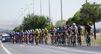 Pedallar uluslararası puanlar için çevrildi