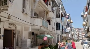 Sepet sarkıtma geleneği Küçük Kumla'da devam ediyor