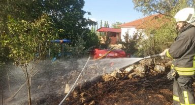 Tankerler ile yangınların büyümesi önlendi