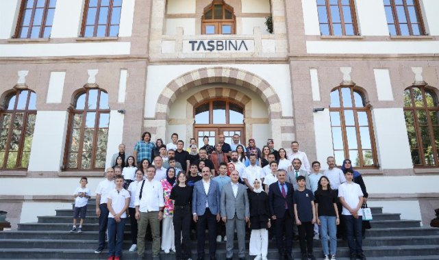 Vali Özkan ve Başkan Altay başarılı öğrencilerle buluştu