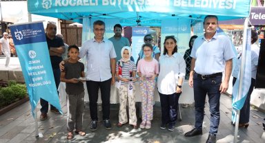 17 Ağustos ve 6 Şubat depremleri fotoğraflarla anıldı