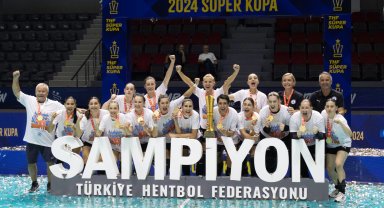 2024 Kadınlar Süper Kupa'nın sahibi Armada Praxis Yalıkavak oldu