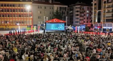 Açık hava sinema kapalı gişe oynuyor!