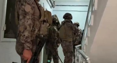 Adana'da İçişleri 'Kuyu'sundalar! 15 gözaltı