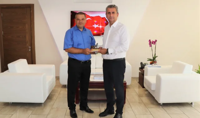 Aksaçlılar Derneği'nden Karabağlar Kaymakamı'na ziyaret