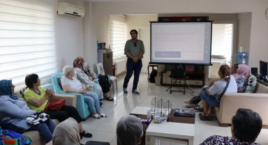 Asırlık Çınar Evin'de İzmit'in çınarlarına önemli seminer