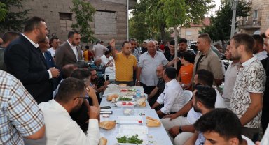 Başkan Arı Sümer Mahallesi'nde