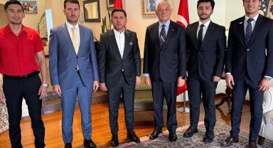 Başkan Arı'dan Paraguay'ın Ankara Büyükelçisi Ceferino Valdez'e ziyaret